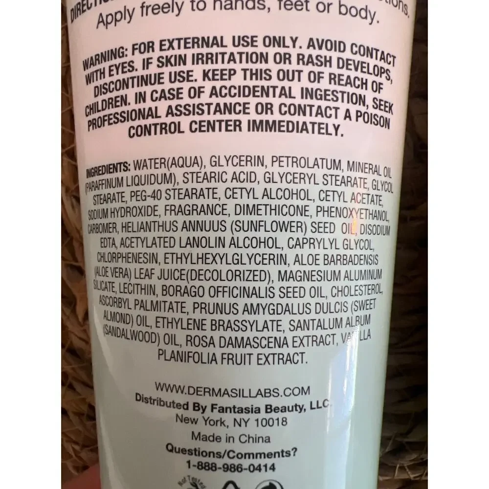 Derma Cell labs pharmaceutical research fresh aloe bottle, body lotion 8 fl oz.